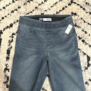 Old Navy Rockstar Super Skinny Jeggings